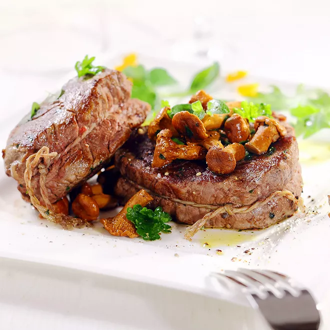 Médaillons à la Sauce Champignons: Plat Raffiné au Monsieur Cuisine ...